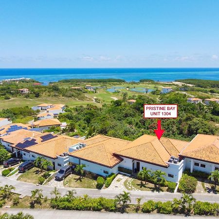 Pristine Bay Villa 1304 With Large Pool - 3 Bedroom Condo French Harbour Bagian luar foto