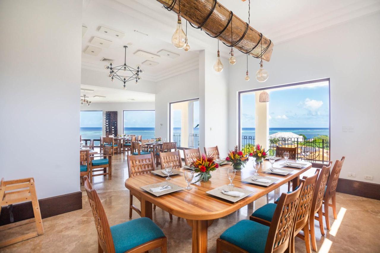 Pristine Bay Villa 1304 With Large Pool - 3 Bedroom Condo French Harbour Bagian luar foto