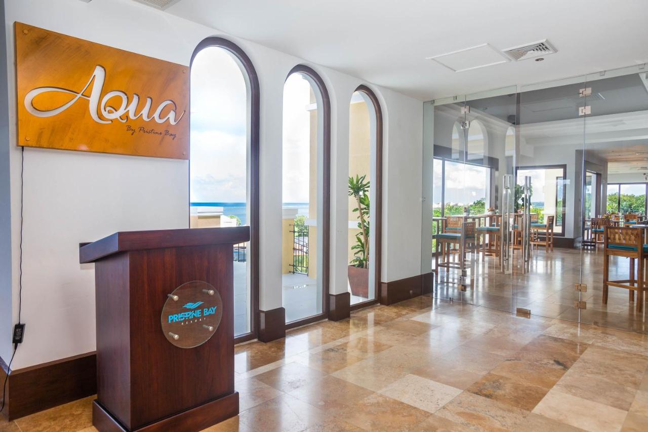 Pristine Bay Villa 1304 With Large Pool - 3 Bedroom Condo French Harbour Bagian luar foto